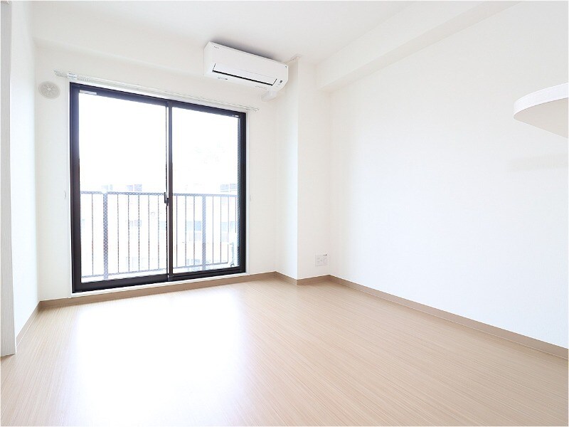 ピネータ天保山の物件内観写真