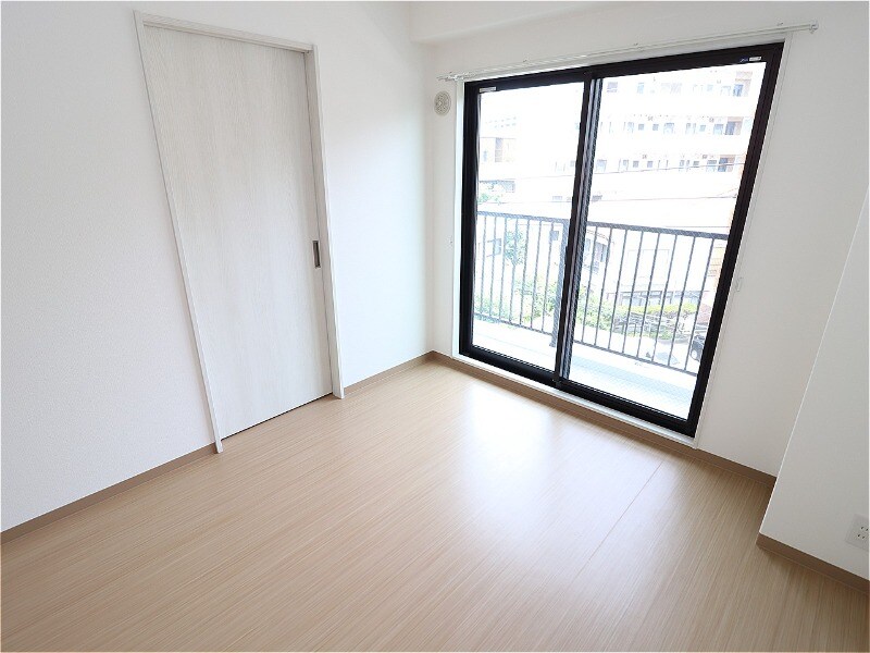 ピネータ天保山の物件内観写真