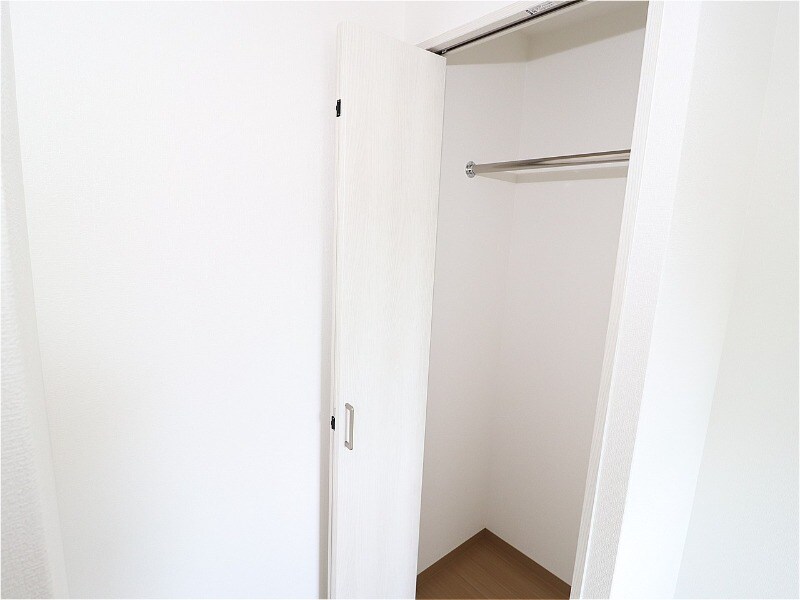 ピネータ天保山の物件内観写真