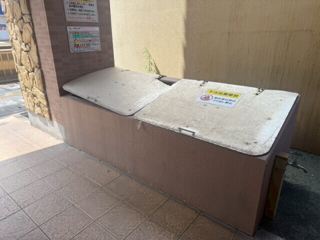 Ｒｏｙａｌ　Ｃｅｎｔｕｒｙの物件外観写真