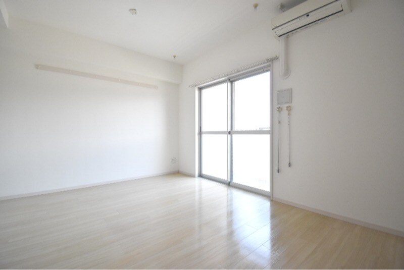 オーベル中郡の物件内観写真