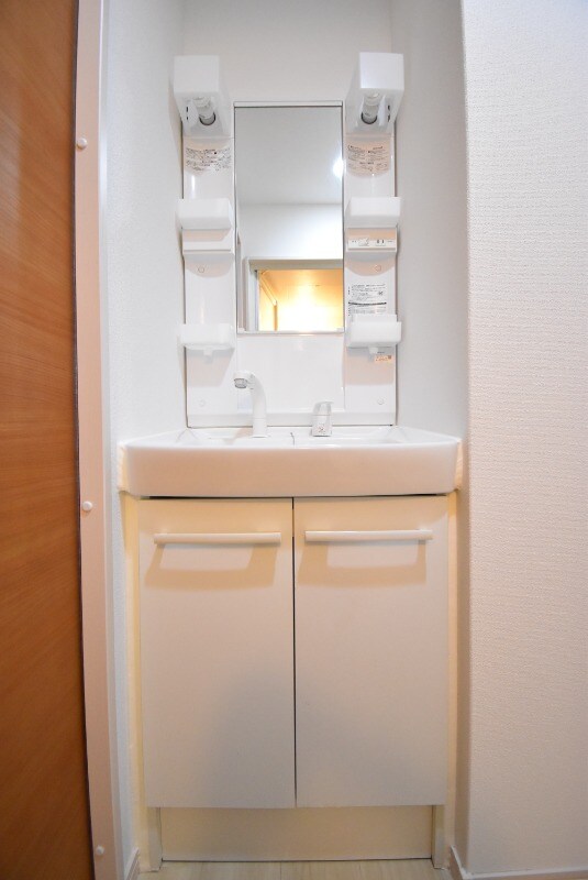 オーベル中郡の物件内観写真