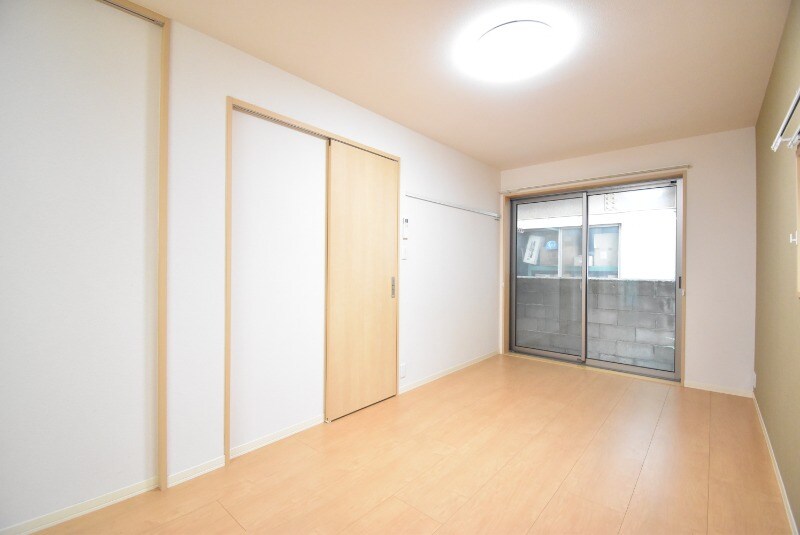 シャーメゾン純心電停前の物件内観写真