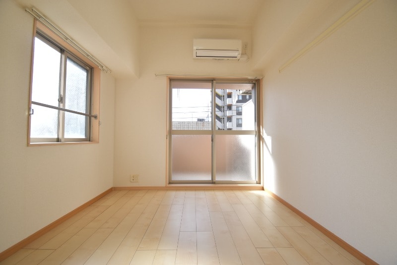 パーク鴨池の物件内観写真