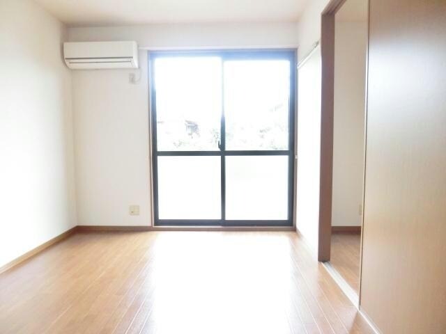 レインボー清水　Ａ棟の物件内観写真