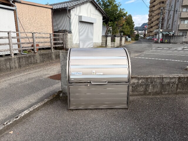 リフィージュＫの物件外観写真