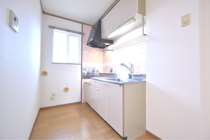 クレストール見次　Ａの物件内観写真