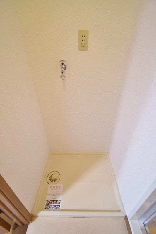 クレストール見次　Ａの物件内観写真