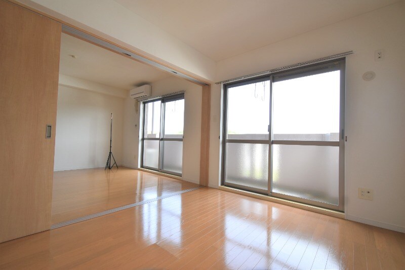 ロイヤル・レジデンスの物件内観写真