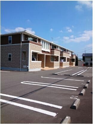 ローズマリエ川内の物件外観写真