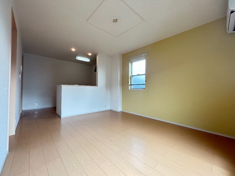 ローズマリエ川内の物件内観写真