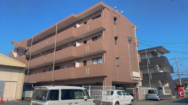 グラッツィエの物件外観写真