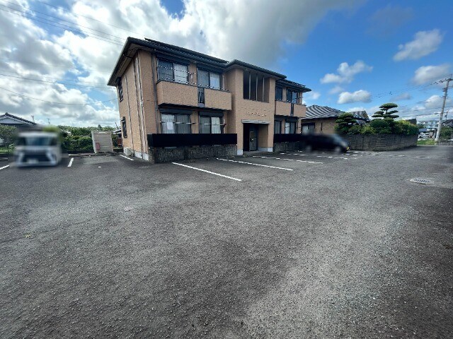 バリュージュ亀山　Ａ棟の物件外観写真