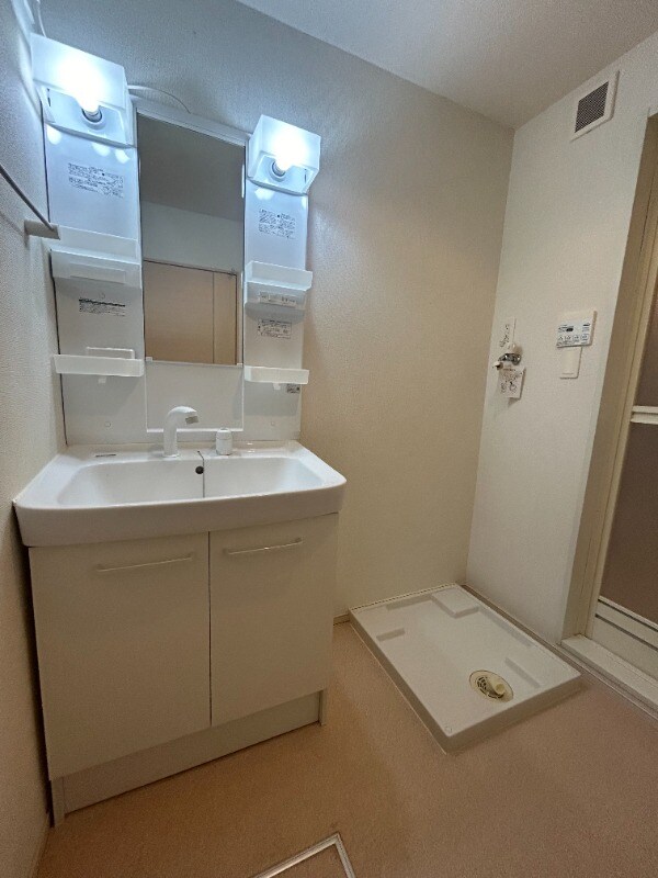 ル・ソレイユの物件内観写真