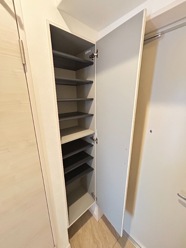 ロイヤルセンチュリー川内駅中央の物件内観写真