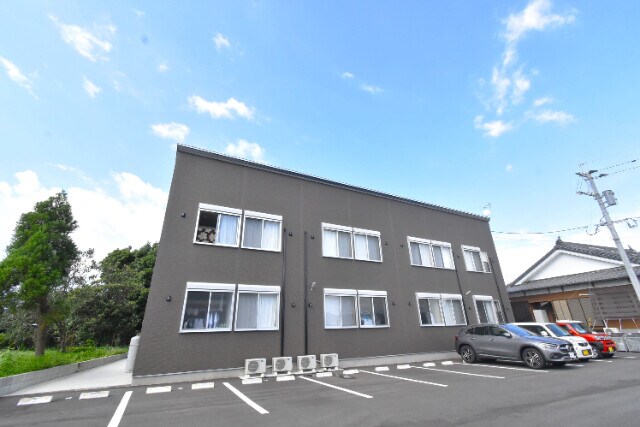 Ｌｅ　ｃｏｎｆｏｒｔの物件外観写真