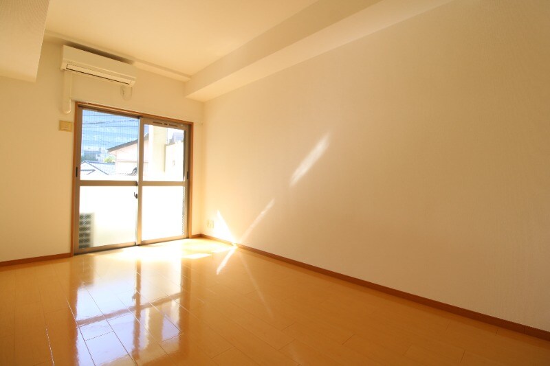 グランドスカイ上之園の物件内観写真