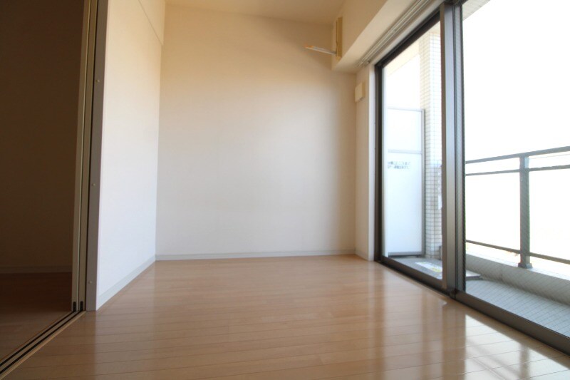 ツインコート・タワーズ　壱番館の物件内観写真