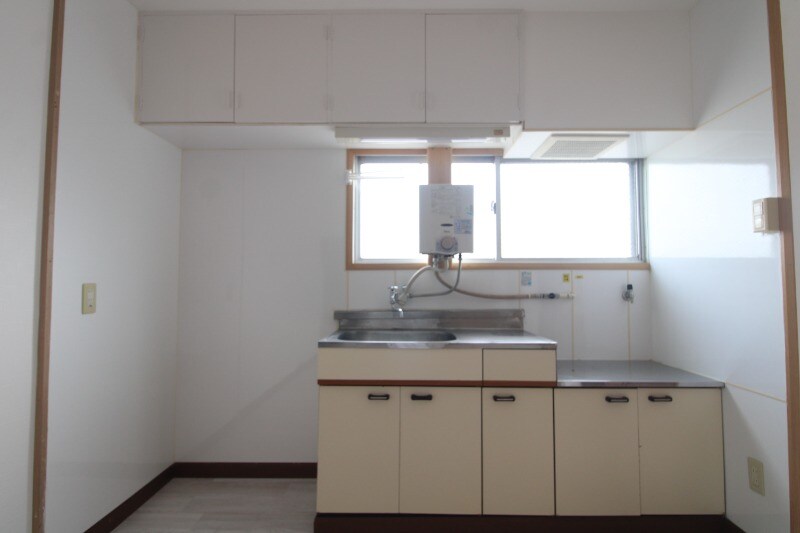 南峰ハイツ田上の物件内観写真