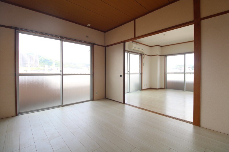 松山ビルの物件内観写真