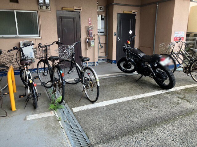 松山ビルの物件外観写真