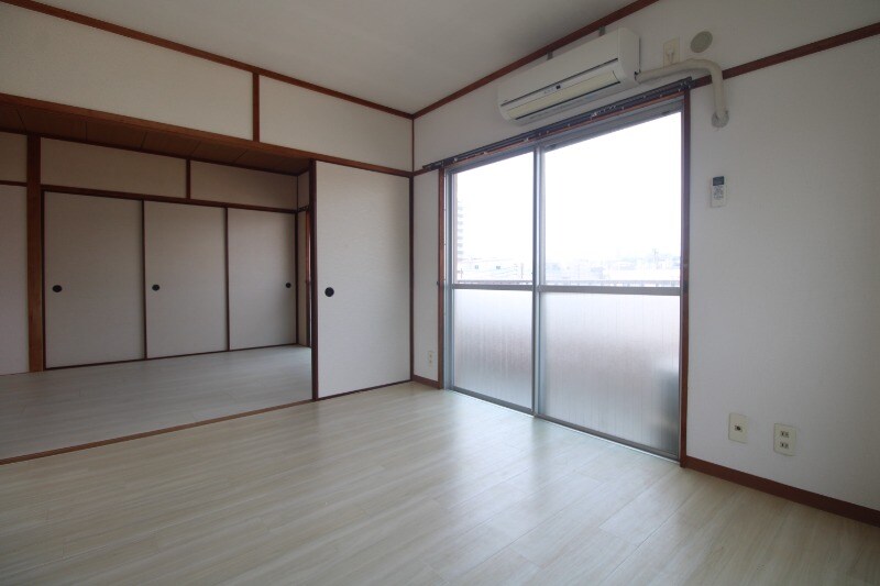 松山ビルの物件内観写真