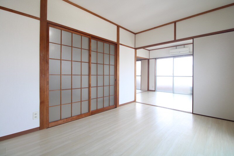 松山ビルの物件内観写真