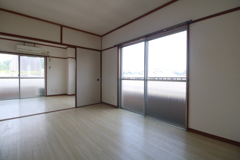 松山ビルの物件内観写真