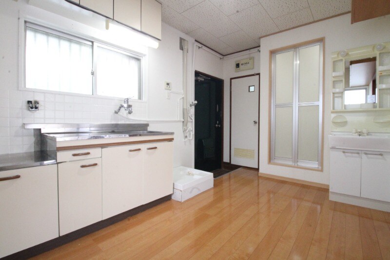 スカイヒルズ西陵の物件内観写真