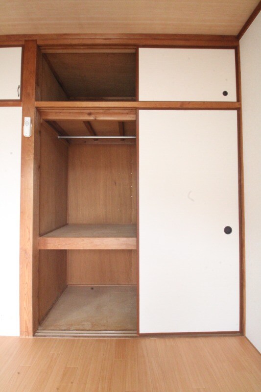 スカイヒルズ西陵の物件内観写真