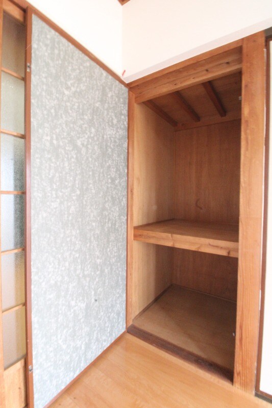 スカイヒルズ西陵の物件内観写真