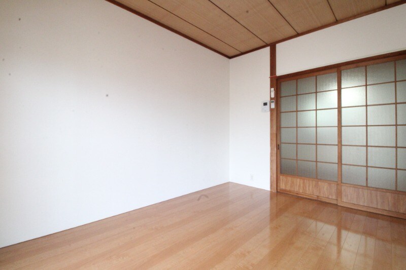 スカイヒルズ西陵の物件内観写真