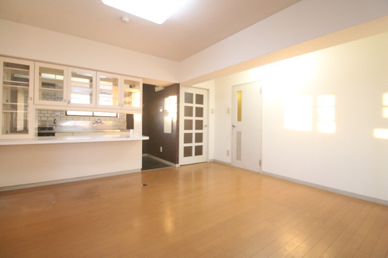 ヴォルフスガルデン上之園の物件内観写真