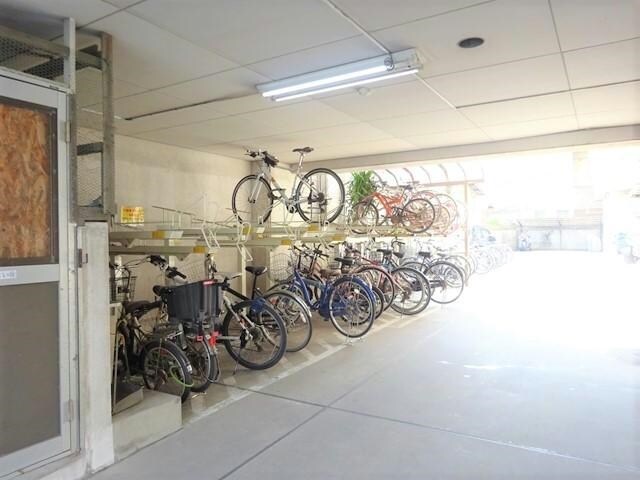 ヴォルフスガルデン上之園の物件外観写真