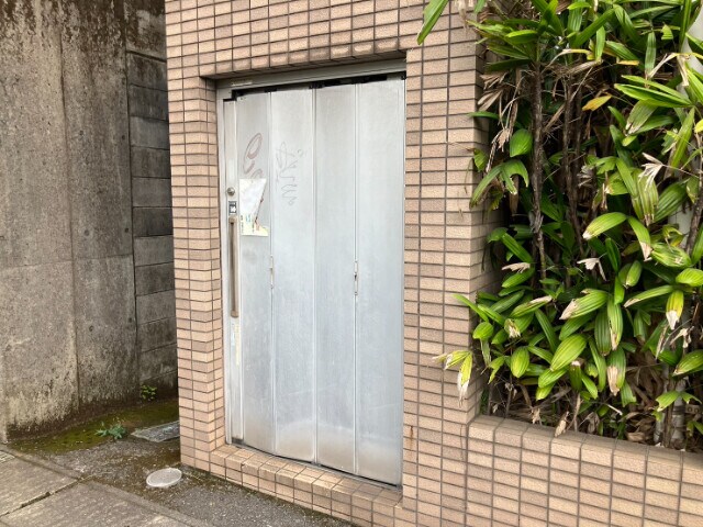 コスモマンションの物件外観写真