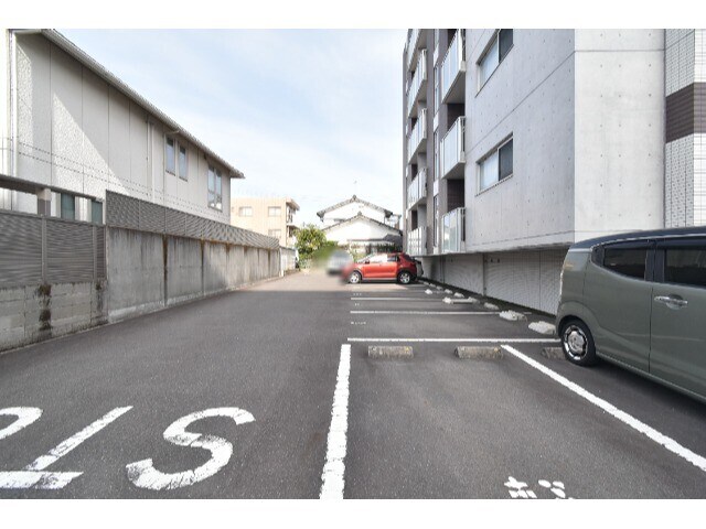 ＥＬ．ＫＡＲＳＡの物件外観写真