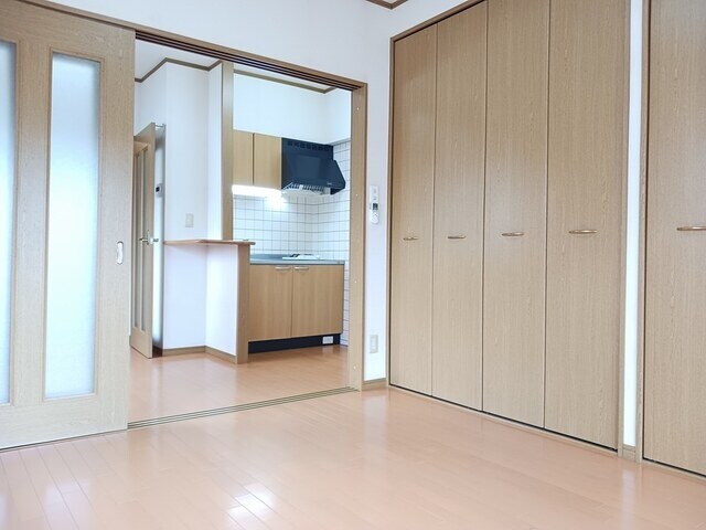 リバーハイツ石塚の物件内観写真