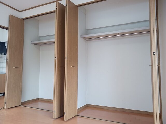 リバーハイツ石塚の物件内観写真