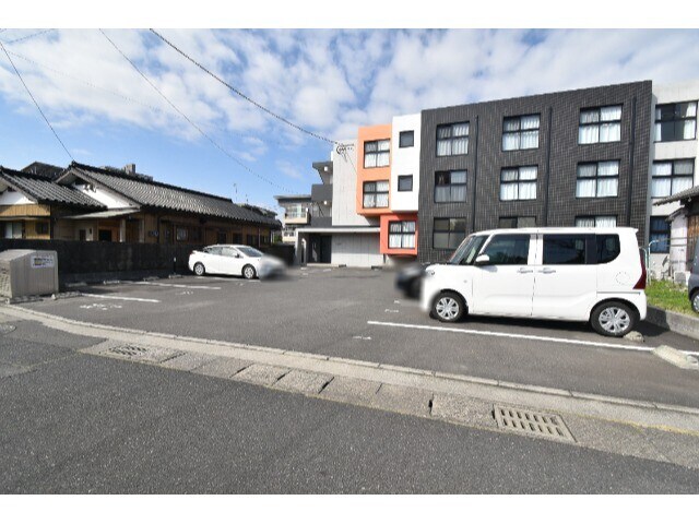 ＬＵＳＳＯの物件外観写真