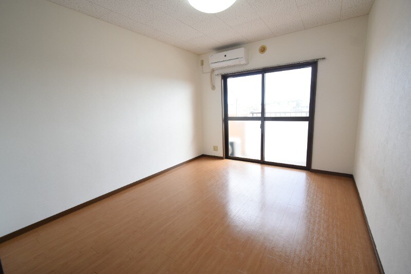 サンハイツありむら８の物件内観写真