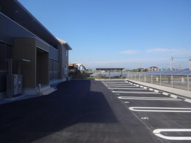 クレシアコート　Ａ棟の物件外観写真