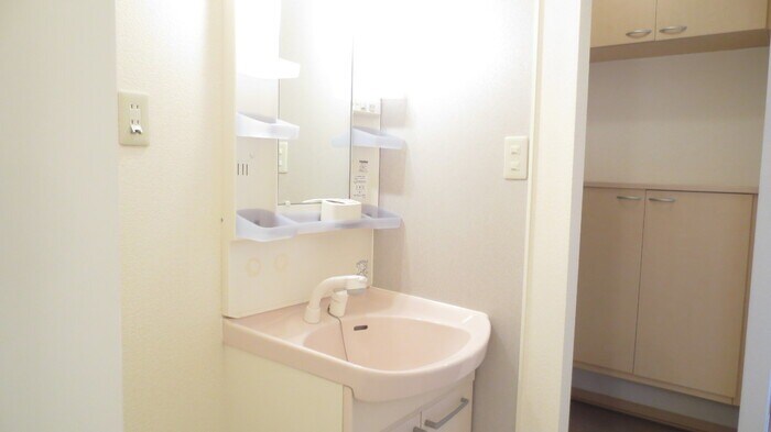 コスモガーデン　Ｂ棟の物件内観写真