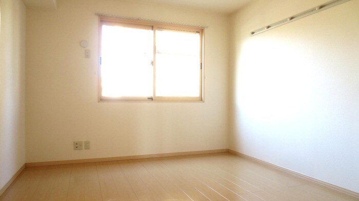 コスモガーデン　Ｂ棟の物件内観写真