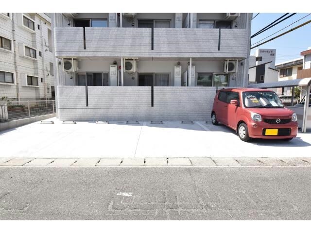 Ｃ’ｅｓｔ　ｃｏｏｌの物件外観写真