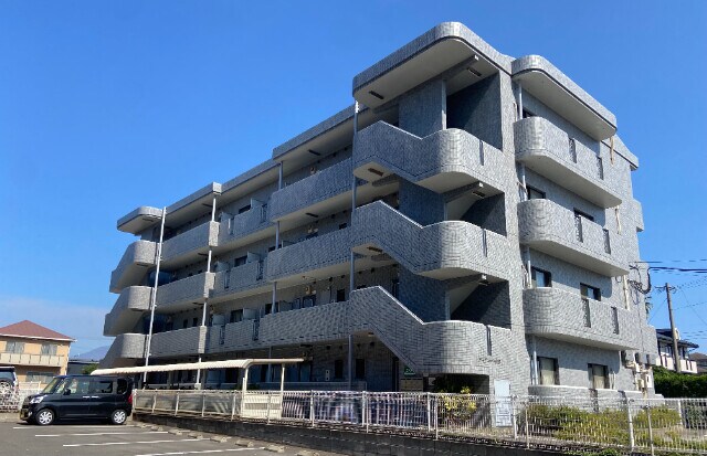 ディアコート宇宿の物件外観写真