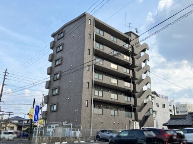 サンパティーク谷山中央の物件外観写真