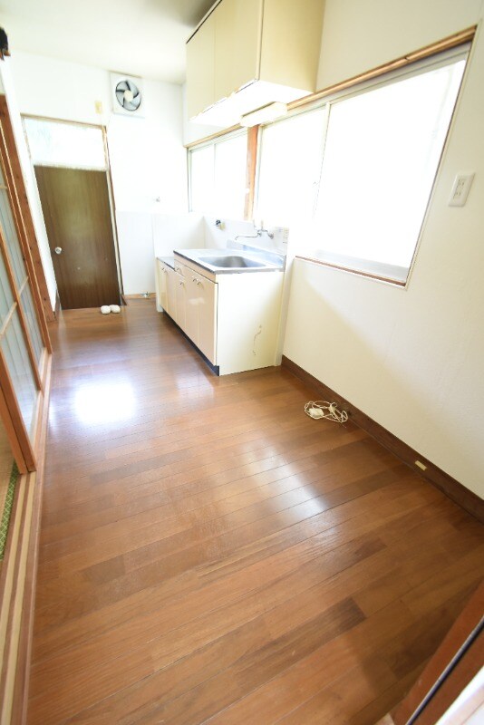 加治佐アパートの物件内観写真