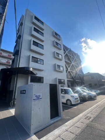 ＺＥＰＨＹＲの物件外観写真