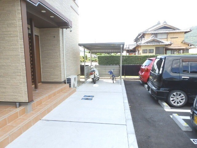 ボナールＭの物件外観写真