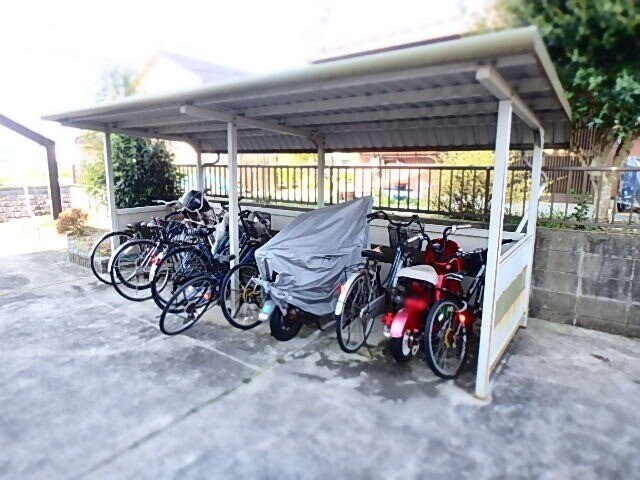 メゾンクレールの物件外観写真